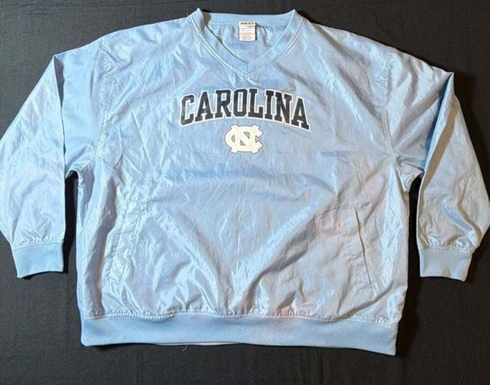Red Oak Sportswear UNC Carolina Tar Heels V-Neck Pullover Windbreaker